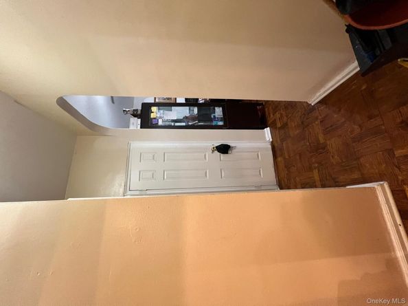 3239 Barker Avenue L J, Bronx NY 10467