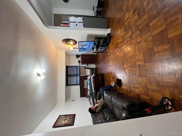 3239 Barker Avenue L J, Bronx NY 10467