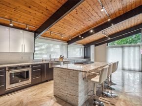 27 Parkway Drive, Roslyn Heights NY 11577
