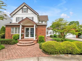 41 Carman Avenue