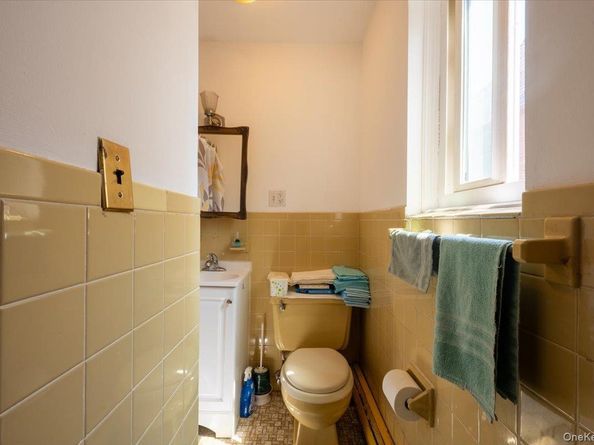 16608 29th Avenue, Flushing NY 11358