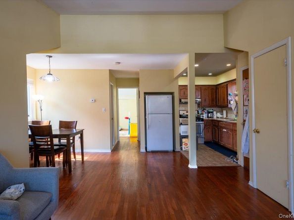 16608 29th Avenue, Flushing NY 11358