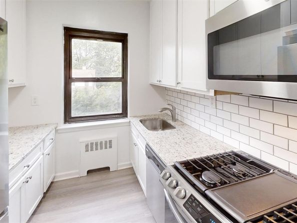 50 White Oak Street 4B, New Rochelle NY 10801