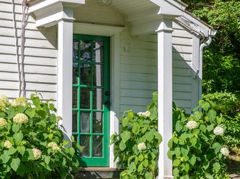 1 Coburn Road W