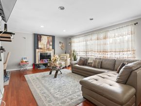 8 Stonecrop Road, Norwalk CT 06851