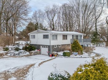 8 Stonecrop Road