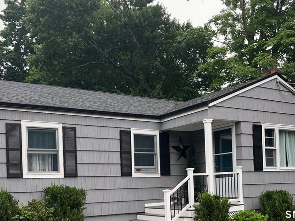 Undisclosed Address #24084758, Trumbull CT 06611