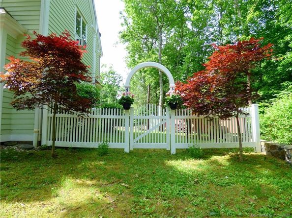 9A Obtuse Rocks Road, Brookfield CT 06804
