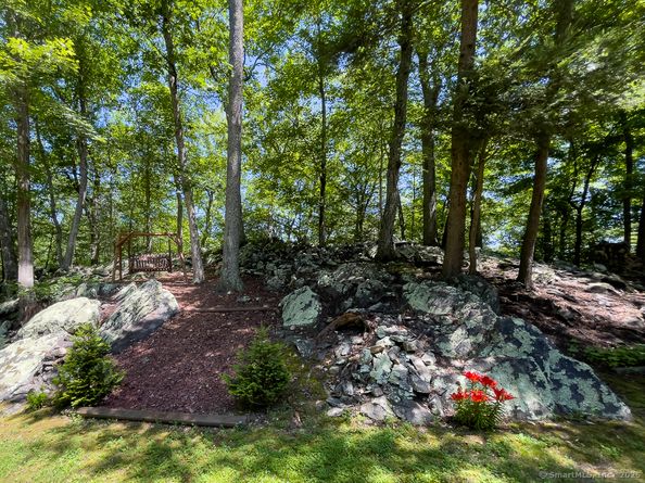 9A Obtuse Rocks Road, Brookfield CT 06804