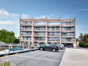 26 Cove Avenue APT 3B, Norwalk CT 06855