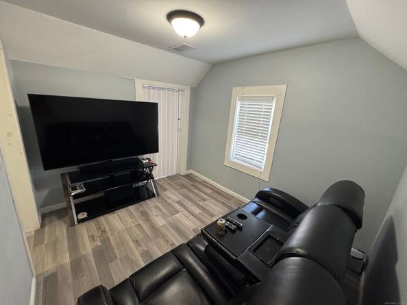Undisclosed Address #24098528, Bridgeport CT 06607