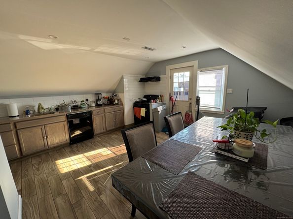 Undisclosed Address #24098528, Bridgeport CT 06607