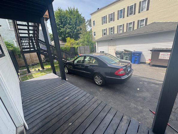 Undisclosed Address #24098528, Bridgeport CT 06607