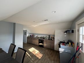 Undisclosed Address #24098528, Bridgeport CT 06607