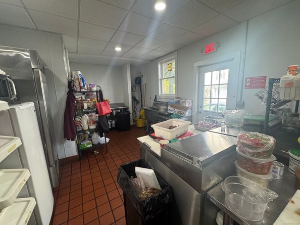 Undisclosed Address #24098528, Bridgeport CT 06607