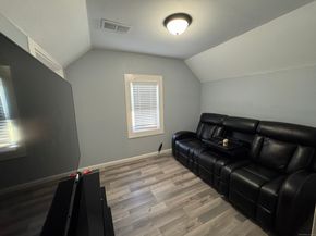 Undisclosed Address #24098528, Bridgeport CT 06607