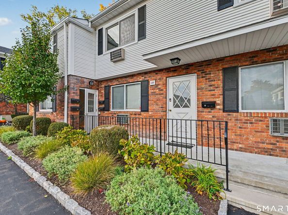 40 Cerretta Street 22D, Stamford CT 06907