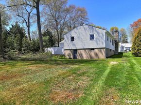 26 Craig Lane, Trumbull CT 06611