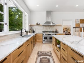 111 Golden Pond Lane, Fairfield CT 06824