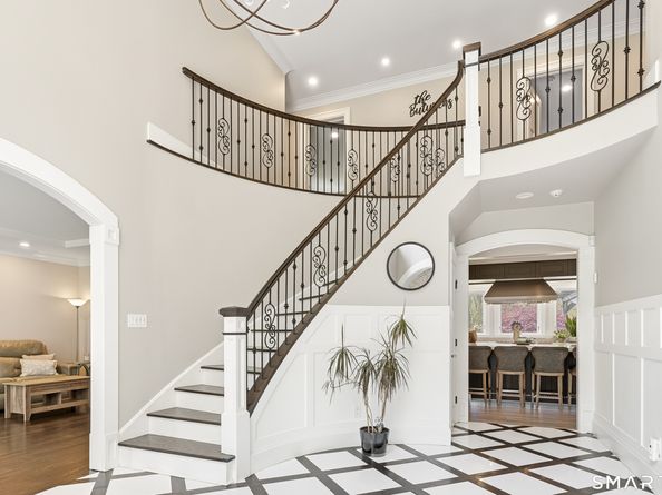63 Coventry Lane, Trumbull CT 06611