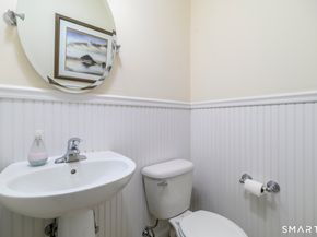 2 Finney Lane 31, Stamford CT 06902