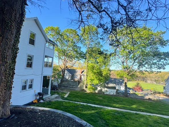 33-35 New Street, Shelton CT 06484