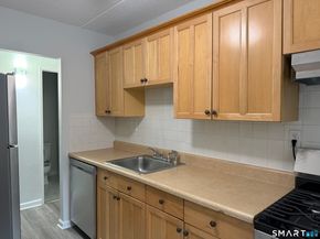 27 Northill Street 1P, Stamford CT 06907