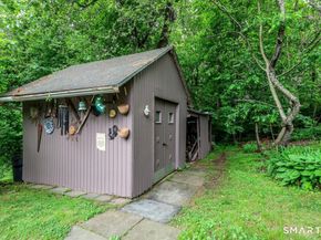 3 Poe Place, Shelton CT 06484