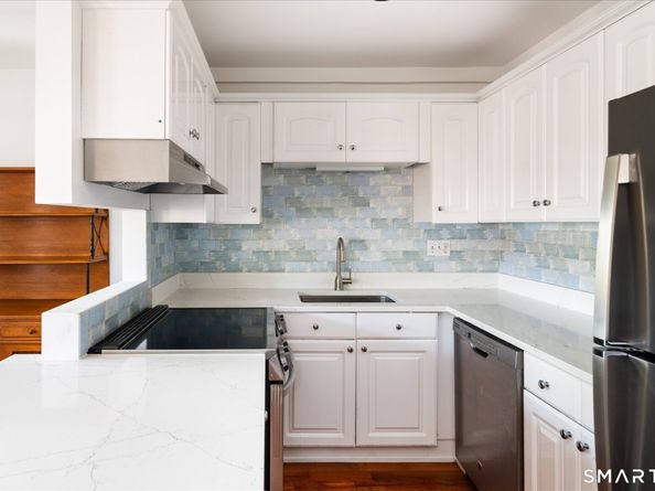 154 Cold Spring Road 23, Stamford CT 06905