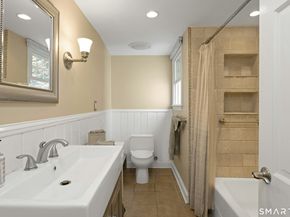 65 Barrows Road, Easton CT 06612