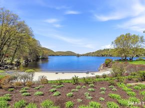16 Hayestown Road A101, Danbury CT 06811