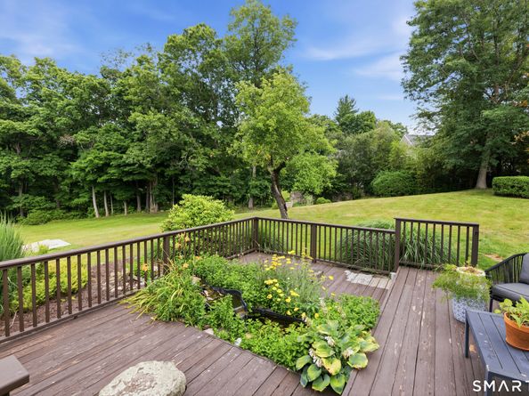78 Black Rock Turnpike, Redding CT 06896