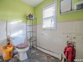 54 Agnes Street, Bridgeport CT 06606