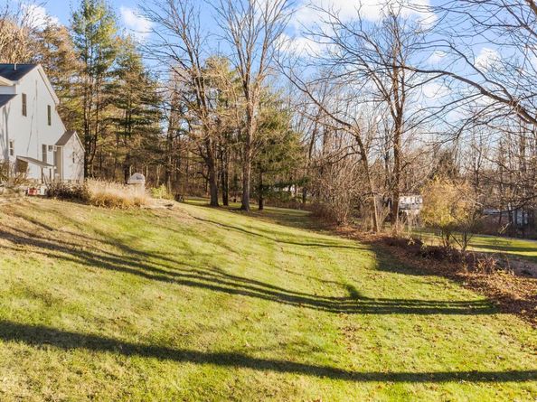 22 Old Middle Road, Brookfield CT 06804