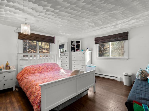 22 Old Middle Road, Brookfield CT 06804