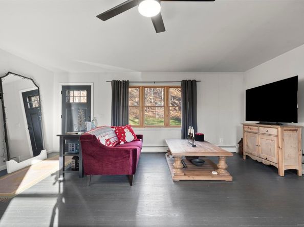 22 Old Middle Road, Brookfield CT 06804