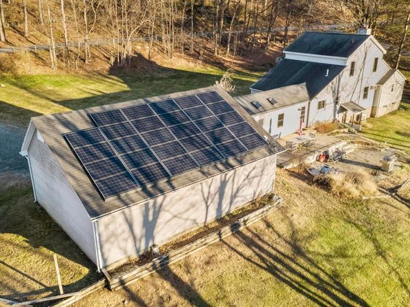 22 Old Middle Road, Brookfield CT 06804