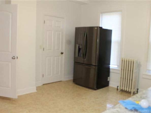 16 Dr Aaron B Samuels Boulevard, Danbury CT 06810