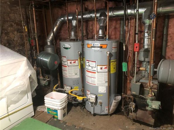 16 Dr Aaron B Samuels Boulevard, Danbury CT 06810