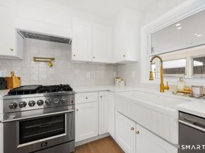 424 Waverly Road, Shelton CT 06484