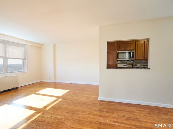 2625 Park Avenue 9R, Bridgeport CT 06604