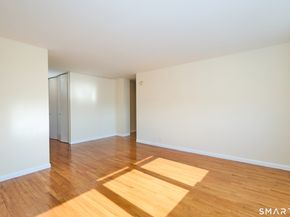 2625 Park Avenue 9R, Bridgeport CT 06604