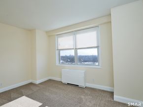 2625 Park Avenue 9R, Bridgeport CT 06604