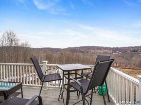 85 Winding Ridge Way 85, Danbury CT 06810