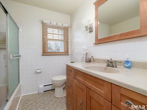 7 Lycett Court, Norwalk CT 06851