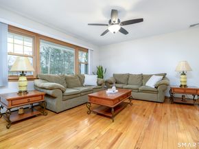 7 Lycett Court, Norwalk CT 06851