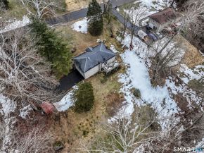 24 Prospect Drive, Brookfield CT 06804