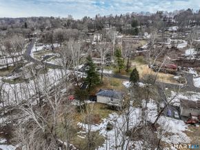 24 Prospect Drive, Brookfield CT 06804