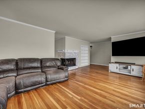 304 Huntington Road, Stratford CT 06614