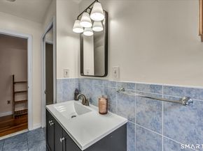 304 Huntington Road, Stratford CT 06614
